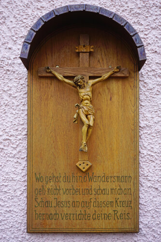 Haus Siernerstraße 7 mit Hauskreuz