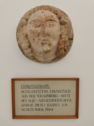 Haus Kurzwernhartplatz 4 - Gotischer Gewölbestein