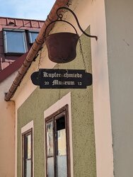 Haus Abelstraße 18 - Gotische Wandmalereien - Hauszeichen Kupferschmiedhaus