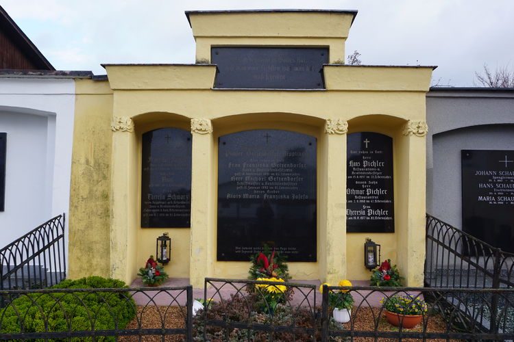 Friedhof Aschach - Grabstätte der Familien Getzendorfer - Keplinger - Pichler