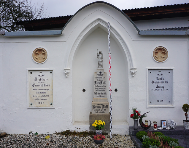 Friedhof Aschach - Grabstein der Familie Markl