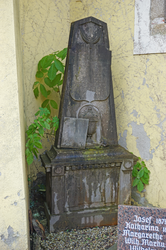 Friedhof Aschach - Grabstätte der Familie Mahromüller