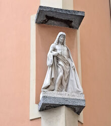 Christusstatue Pension Hubertus