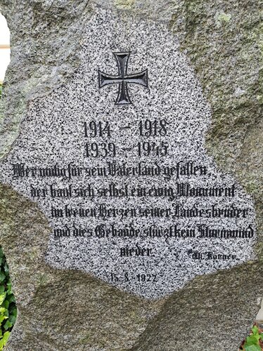 Kriegerdenkmal beim Gymnasium