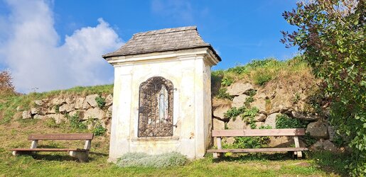 Lourdes-Kapelle am Kreuzweg