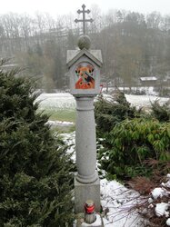 Säulenbildstock beim Haus Veichter 26