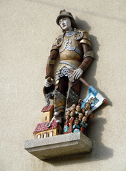 Ehemaliges Feuerwehrhaus - Sakrale Figur