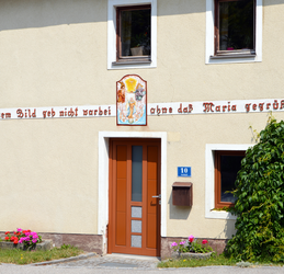 Stallehner - Inschrift und Hausbild