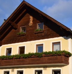 Dunzinger - Hausplastik