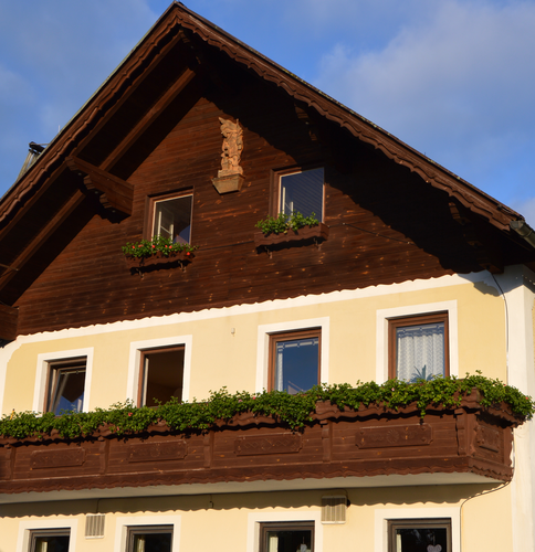 Dunzinger - Hausplastik