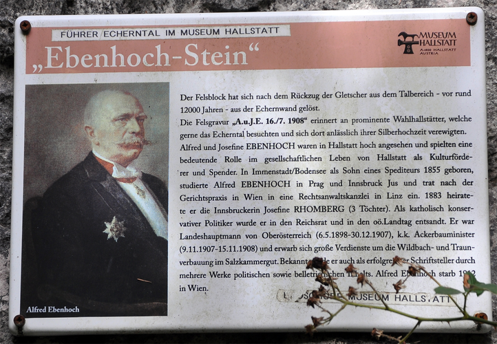 Ebenhoch-Stein  - Bildfelsen und Inschriftentafel