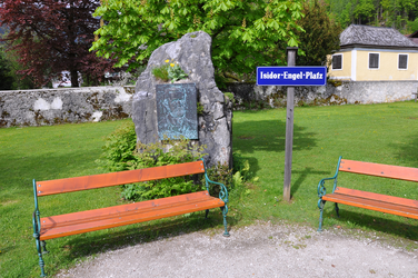 Isidor-Engl-Gedenkstein