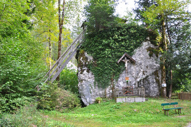 Kreuzstein im Echerntal