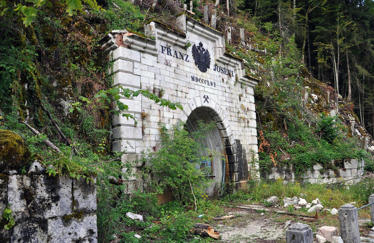 Franz-Joseph-Hauptschachtricht - Portal