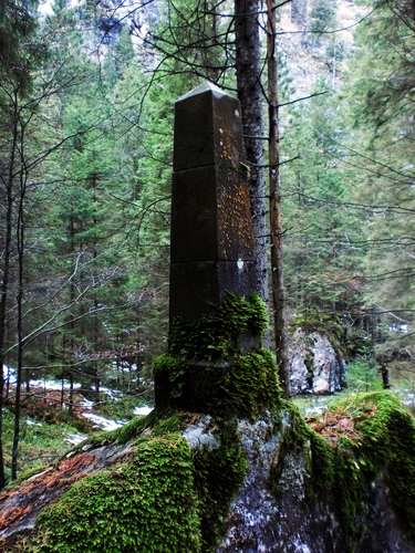 Höplinger Gedenkstein