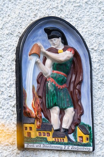 Oberkastberg - Hausbild, Reliefbild