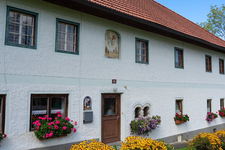 Oberkastberg - Hausbild, Reliefbild