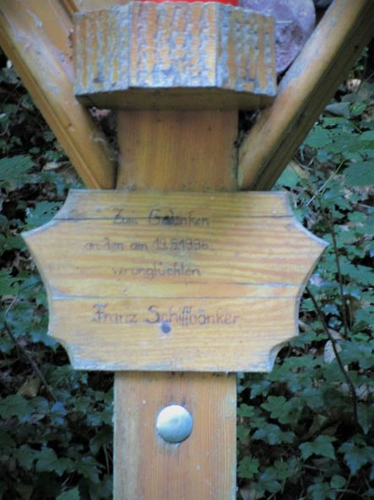 Gedenkkreuz Schiffbänker 