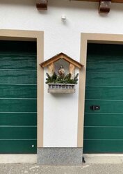 Plohhaus (Zensenschuster) - Hausstatue