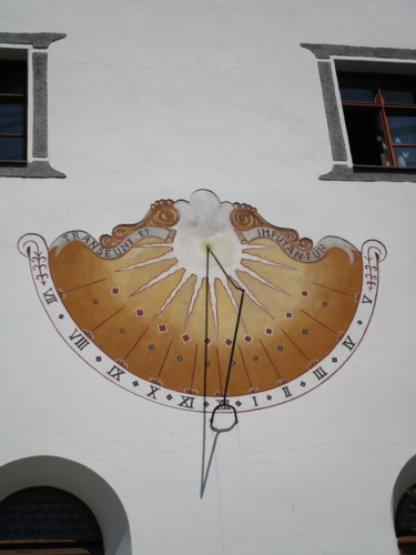 Sonnenuhr Pfarrhof Traunkirchen