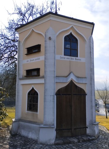 Dopplmair Bienenhaus