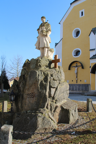 Kriegerdenkmal und Kriegergedächtnisstätte