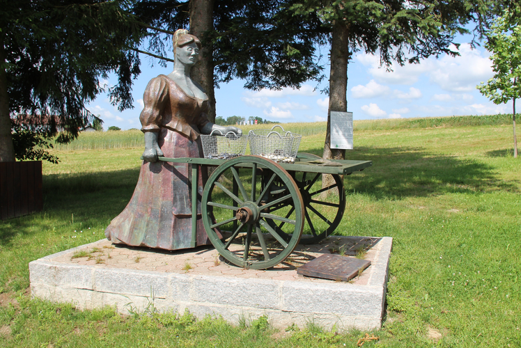 Molly Malone in Spaching