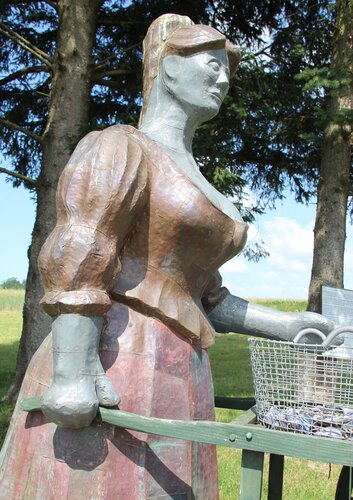 Molly Malone in Spaching