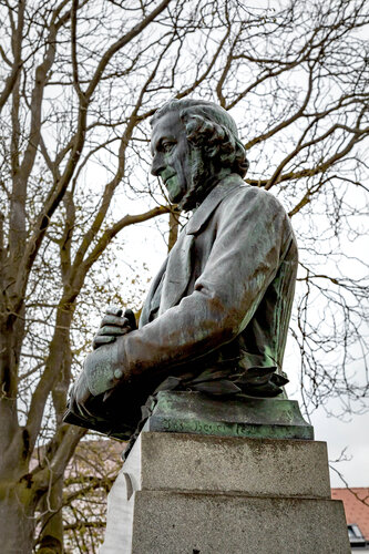 Kaltenbrunner Denkmal