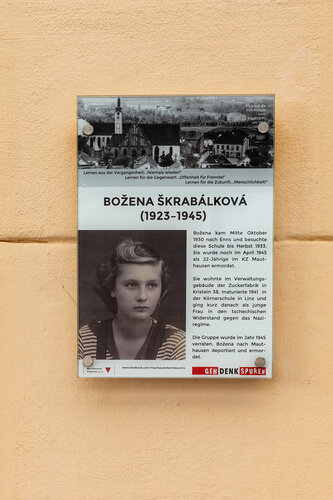 Erinnerungstafel SKRABALKOVA
