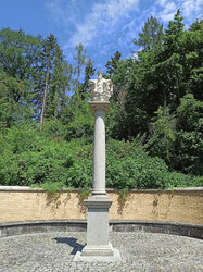 Gnadenstuhl im neuen Friedhof