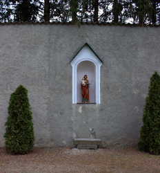 Klostergarten-Hl. Josef-Mauernische