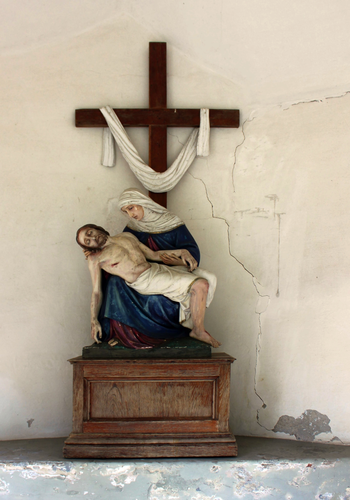 Klostergarten-Kreuzweg - Pieta Kapelle