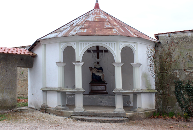 Klostergarten-Kreuzweg - Pieta Kapelle