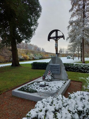 Gedenkstätte ehemaliger Friedhof im Klostergarten
