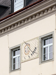 Klostergarten-Sonnenuhr Westfassade