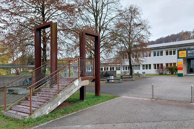 Kunst am Bau-Mittelschule Baumgartenberg: Außen- und Innengestaltung