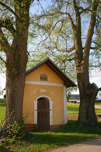 Paschinger Kapelle, Hainbuchinger Kapelle