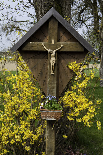 Wegkreuz bei Familie Burgstaller