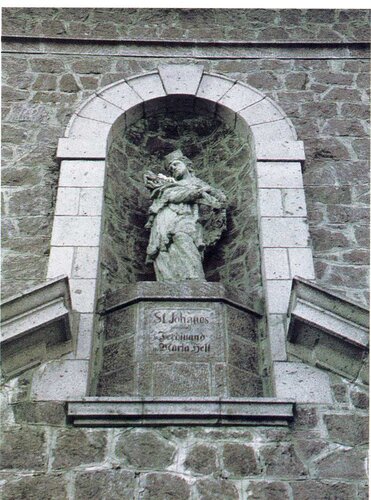 Pfarrkirche - St. Johannes Statue