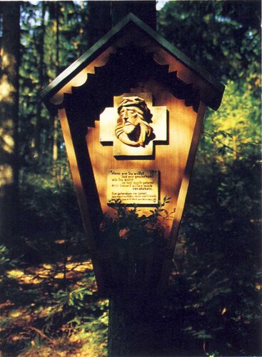 Gedenkkreuz für VS Direktor Fritsch