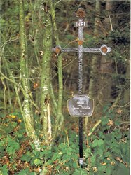 Kreuz Edt-Kugelbuchet im Wald Hansl Kreuz