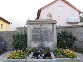 Epitaph - Priestergrab