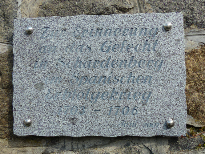 Friedhofsmauer - Erinnerungstafel