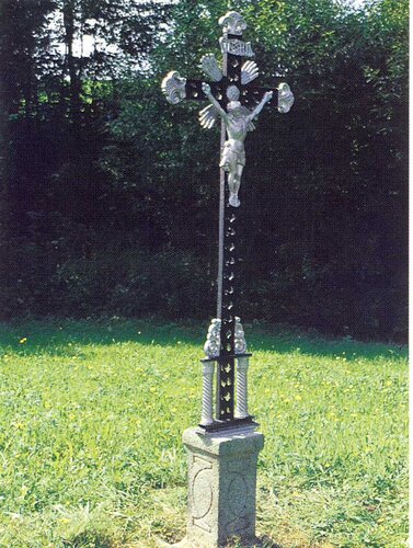 Feldkreuz beim Waldschloss