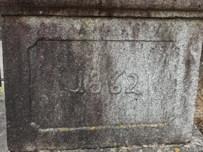 Steinsäule am Mühlberg