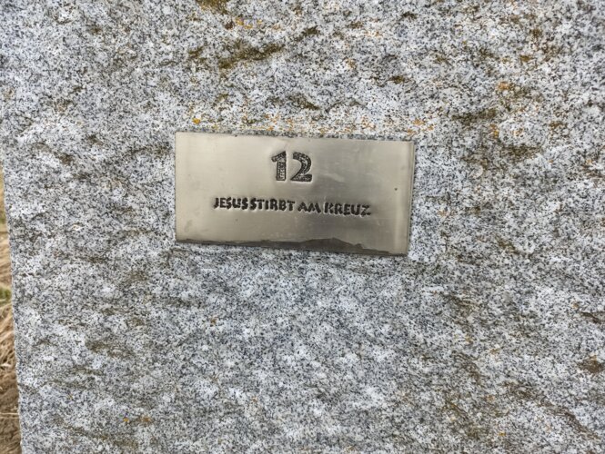Kreuzweg in der Gmainstraße 12. Station