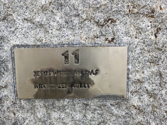 Kreuzweg in der Gmainstraße 11. Station