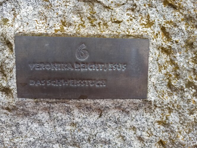 Kreuzweg in der Gmainstraße 06. Station