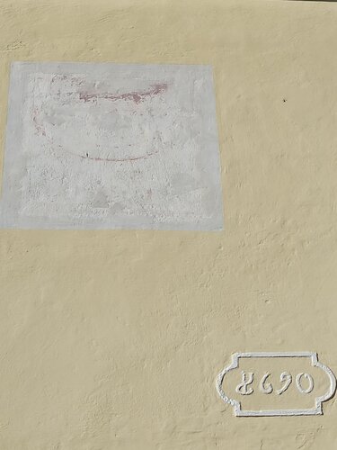 Wallfahrtskirche Maria Laah - Sonnenuhr